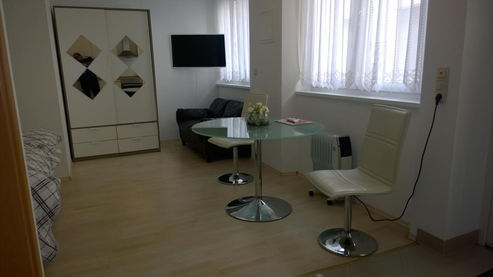 Pensionsappartments Blitz Wiesbaden Eksteriør billede